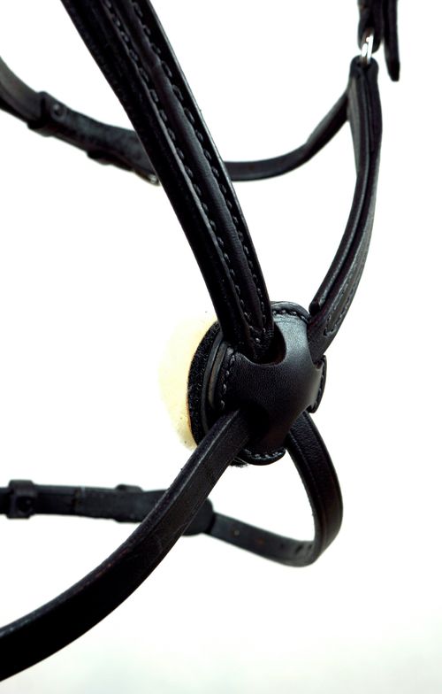 Nunn Finer Figure 8 Noseband with Interchangeable Button - Black/Brass