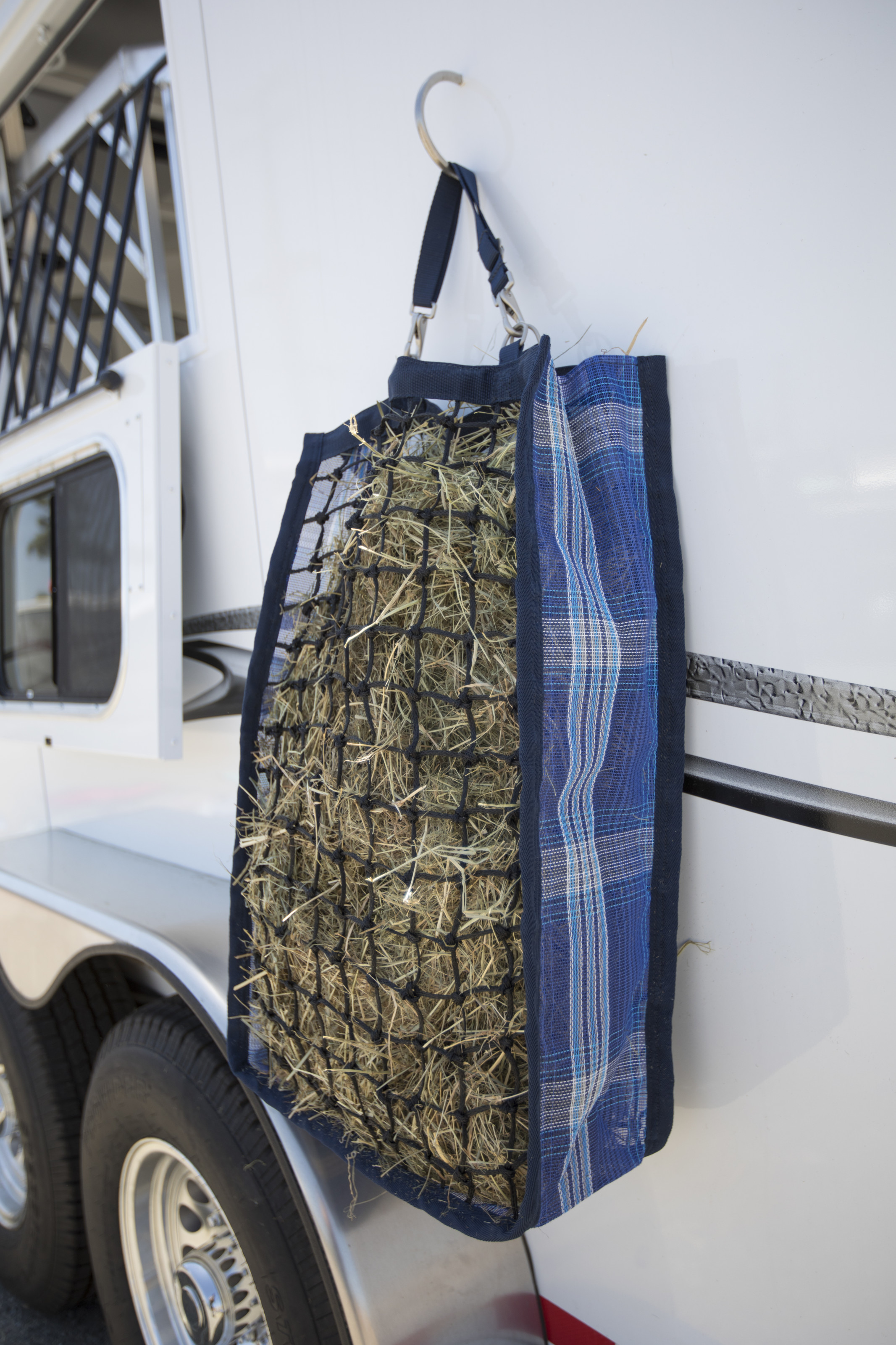 Kensington Slow Feed Hay Bag 2 Flake Kentucky Blue KensingtonKSFB2