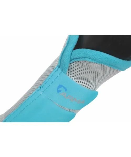 Shires Equestrian Horse Airflow Turnout Socks Teal Full : : Sports  & Outdoors