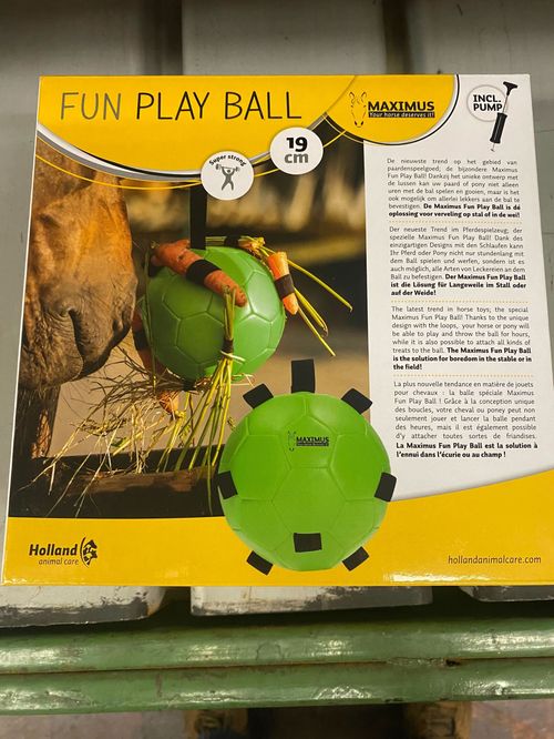 Cavalier Holland Maximus Fun Ball - Green